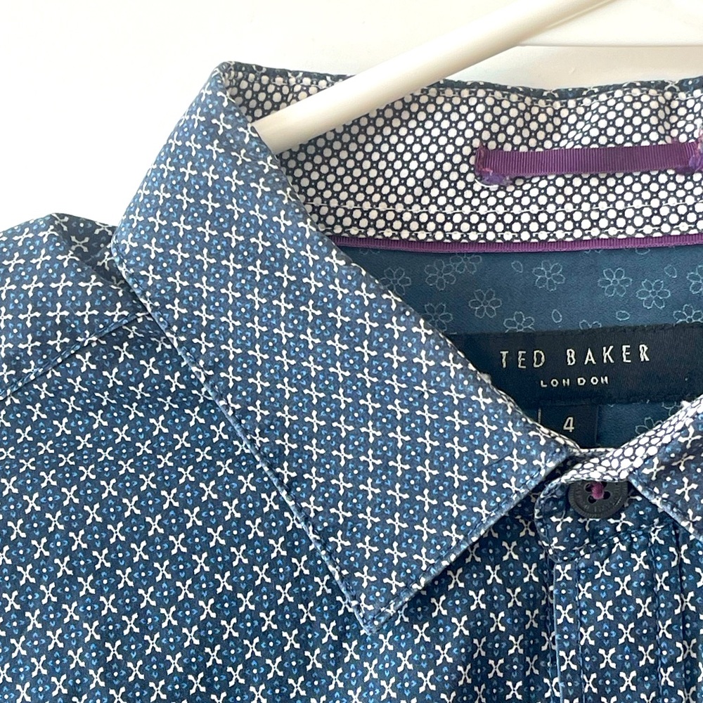 Ted Baker Geometric Blue & White Long Sleeve Button Up w/ Contrast Detail; UK 4